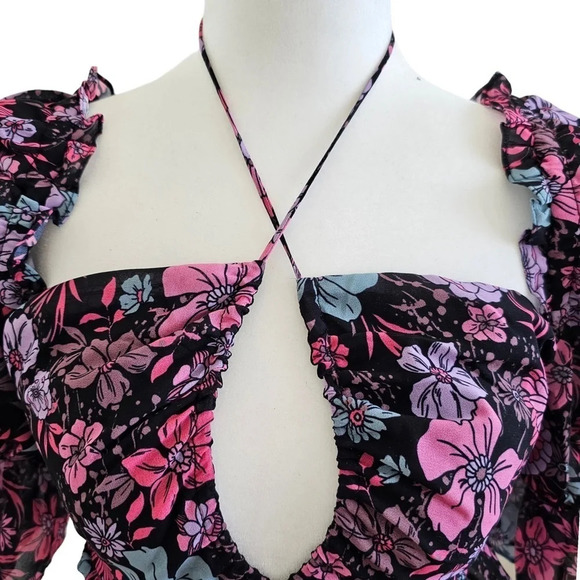 Revolve MAJORELLE Olivia floral crop top Dancing Valley black medium NWT - Picture 4 of 8